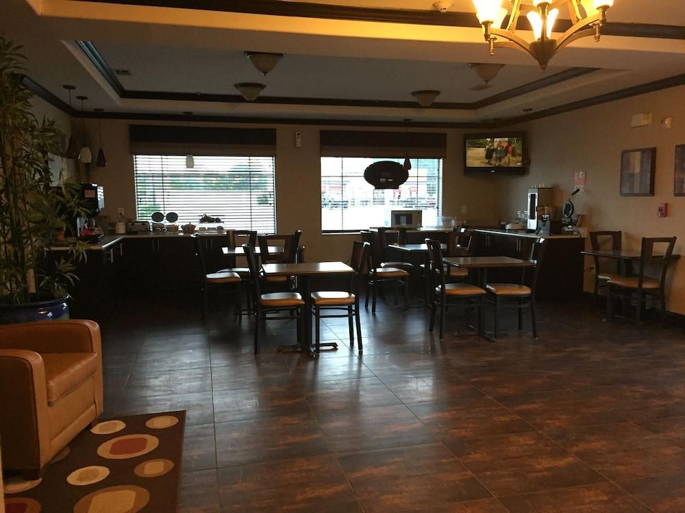Atria Inn & Suites Three Rivers Exterior foto