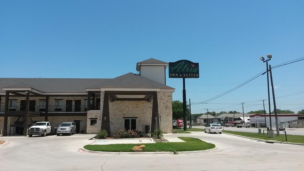 Atria Inn & Suites Three Rivers Exterior foto